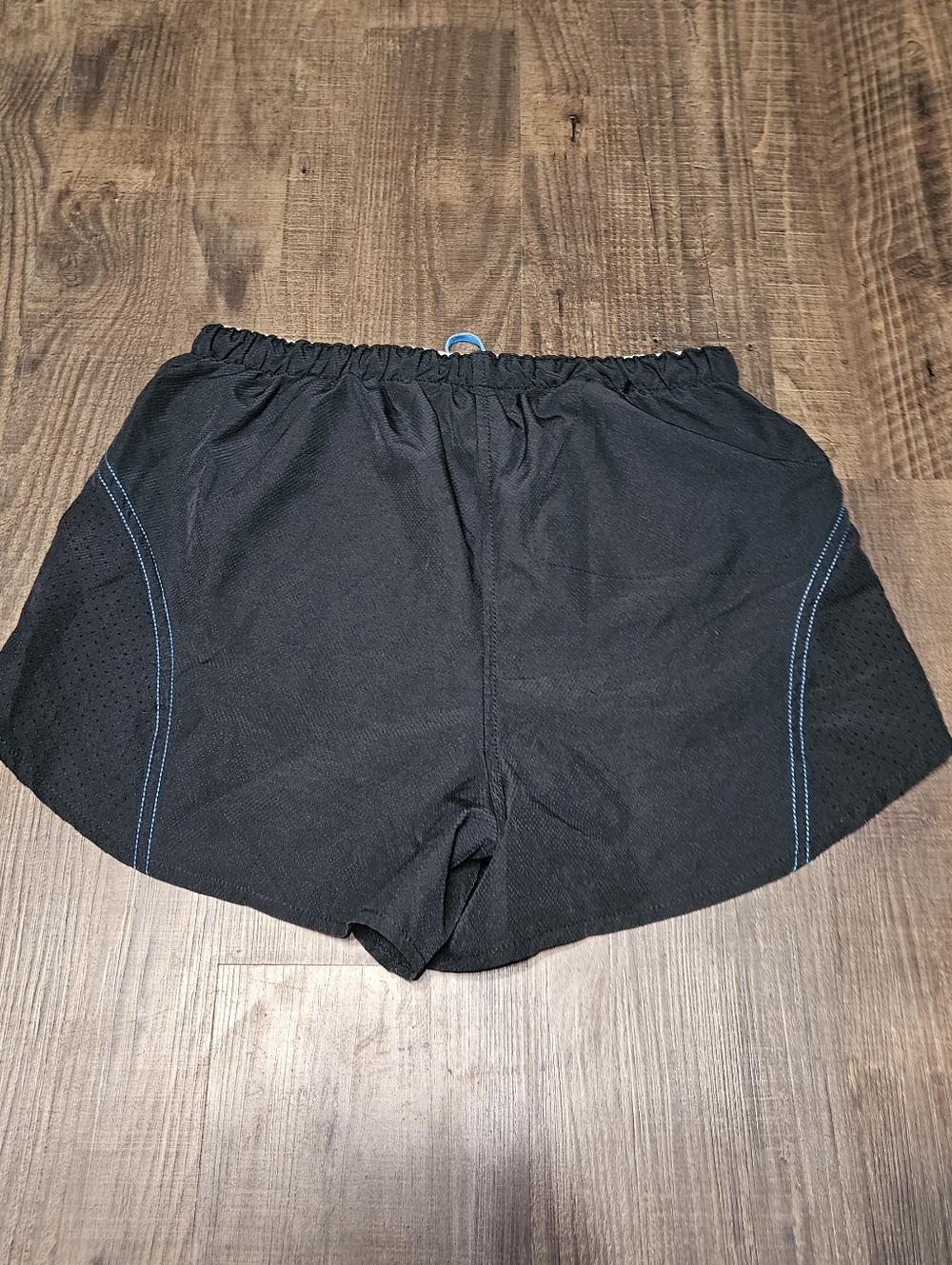 Pearl Izumi Infinity Split Shorts - Picture 3 of 4